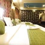 Shiv Villas Hotel