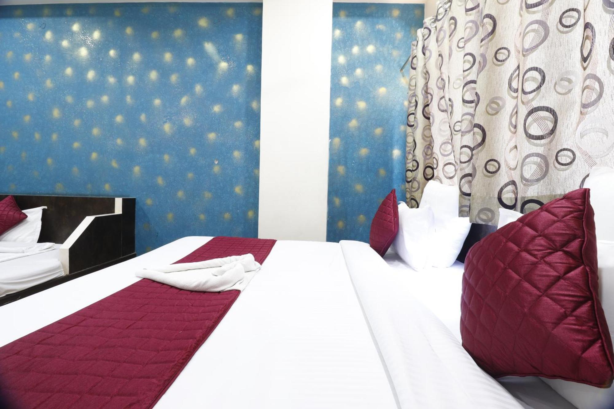 Shiv Hotel