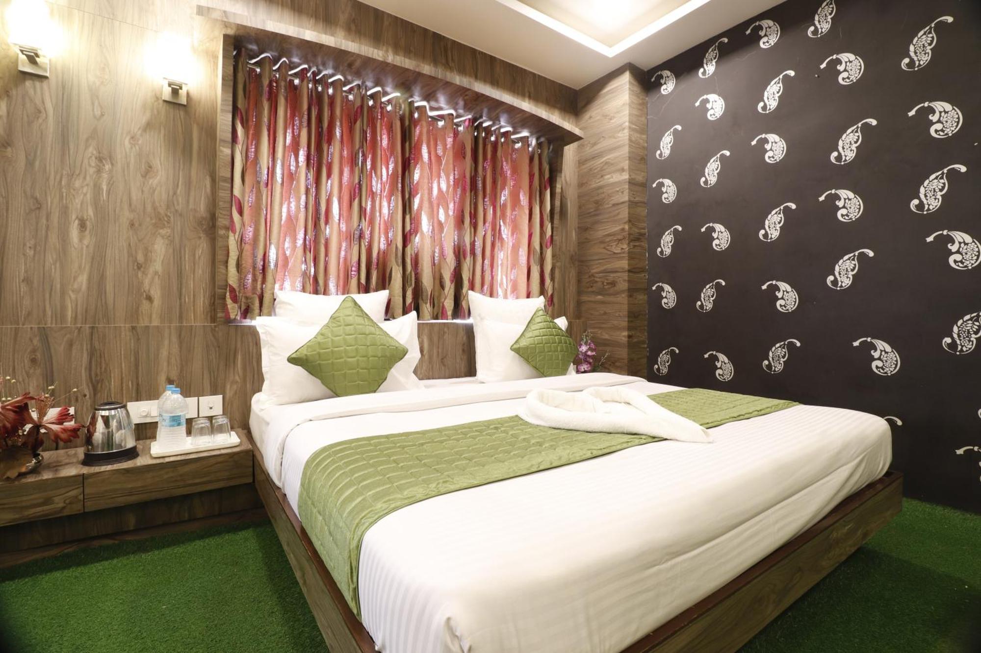 Shiv Hotel 3*